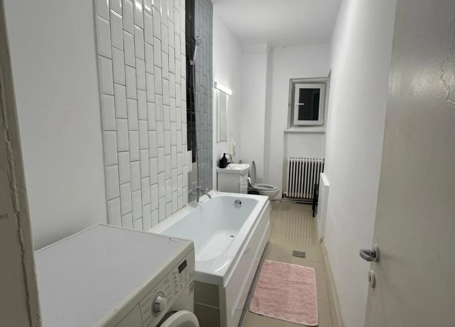 Group Old Town Apartment Boekarest 0*,  Roemenië