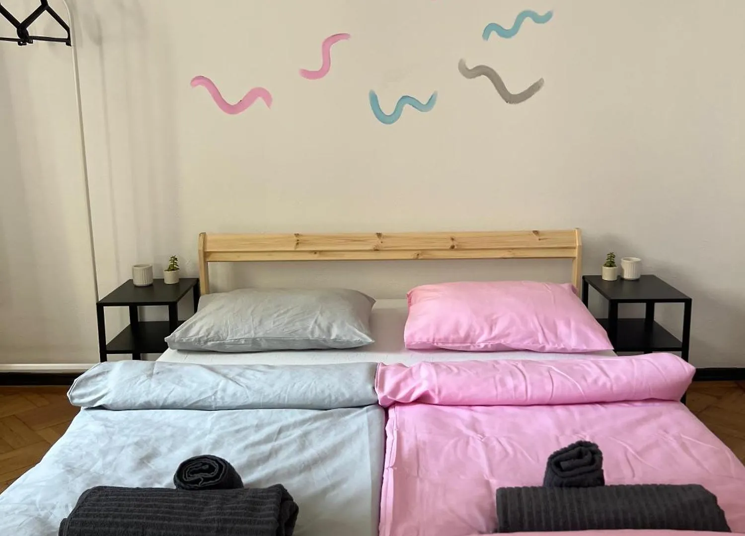Group Old Town Apartment Boekarest